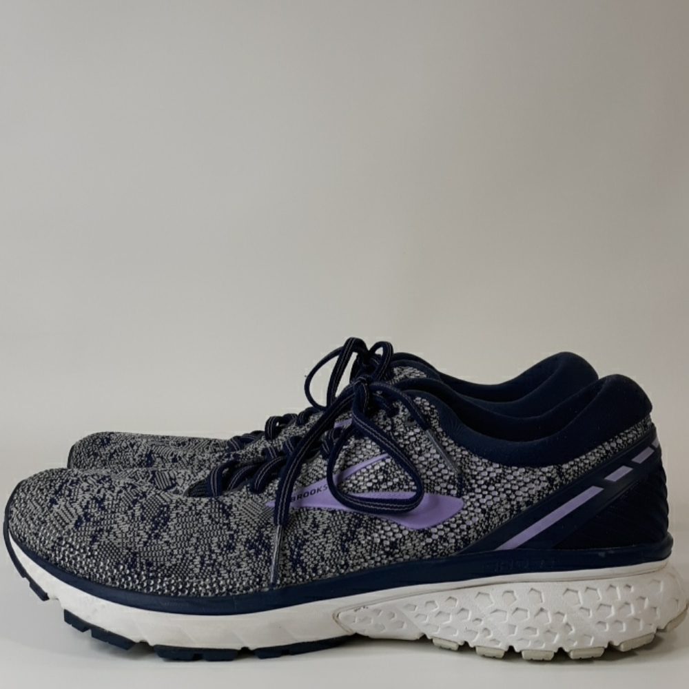 Brooks Ghost 11 Running Shoes Size 12